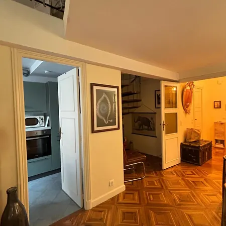 Isola * Μεντόν