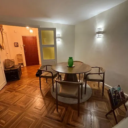 Isola Διαμέρισμα *